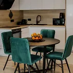 Apartamento Apartman Metkovic City *