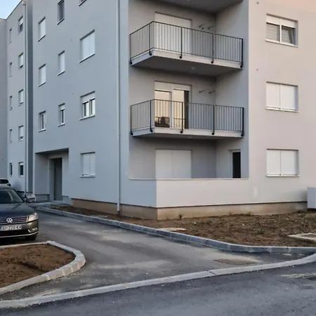 Apartment Apartman Metkovic City *